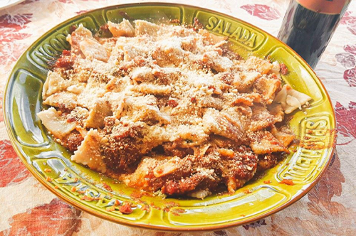 lots of raviolis in a big bowl